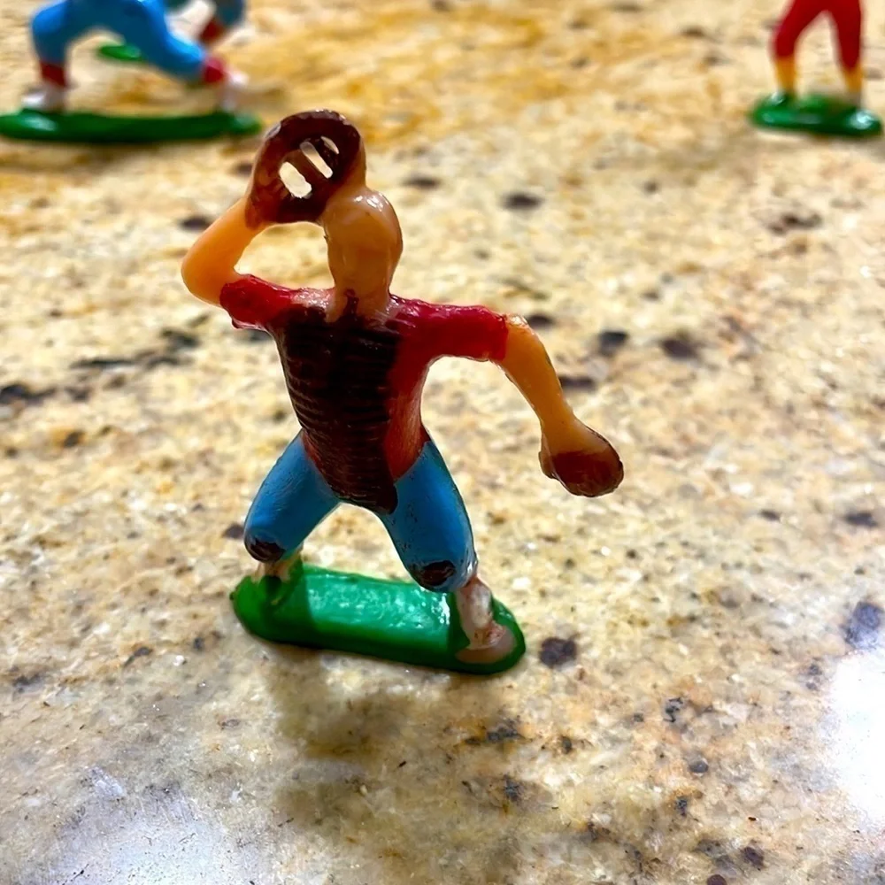 Vintage Baseball Player cake toppers Hong Kong
